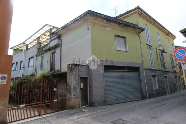 appartamento in vendita a Renate