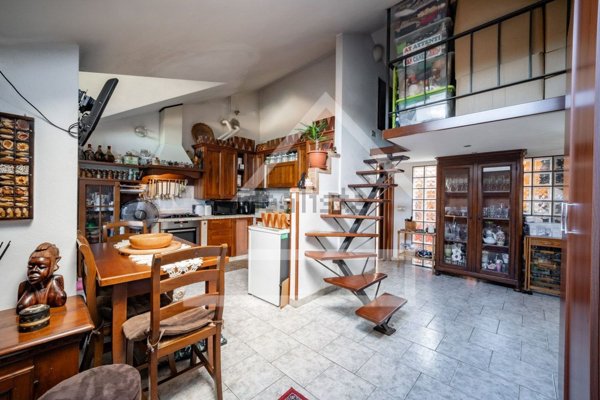 appartamento in vendita a Renate