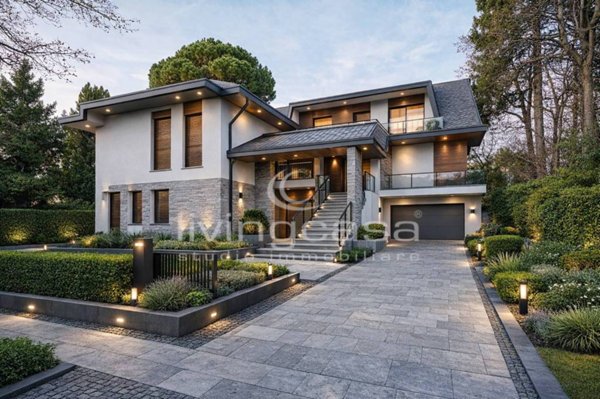 casa indipendente in vendita a Renate