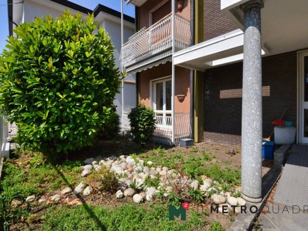intera palazzina in vendita a Renate