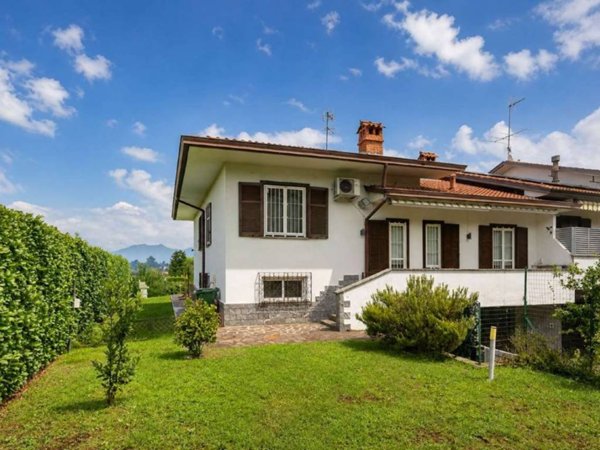 casa indipendente in vendita a Renate