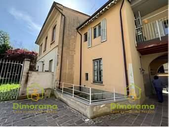 appartamento in vendita a Ronco Briantino