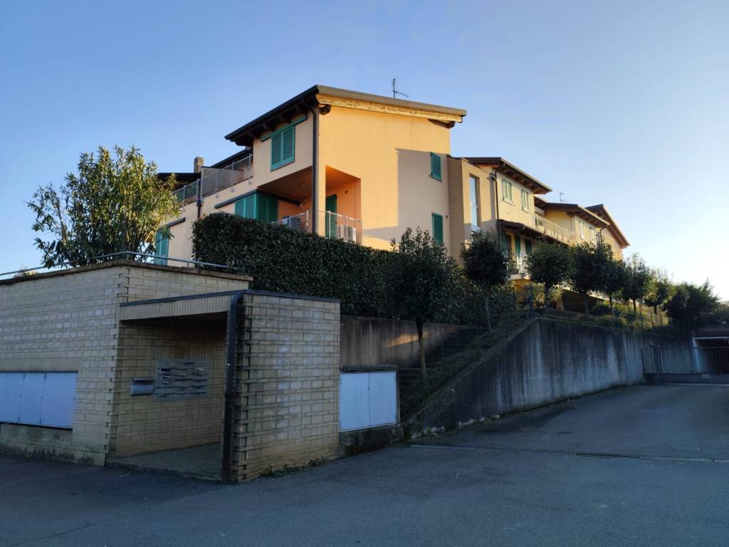 appartamento in vendita a Ronco Briantino