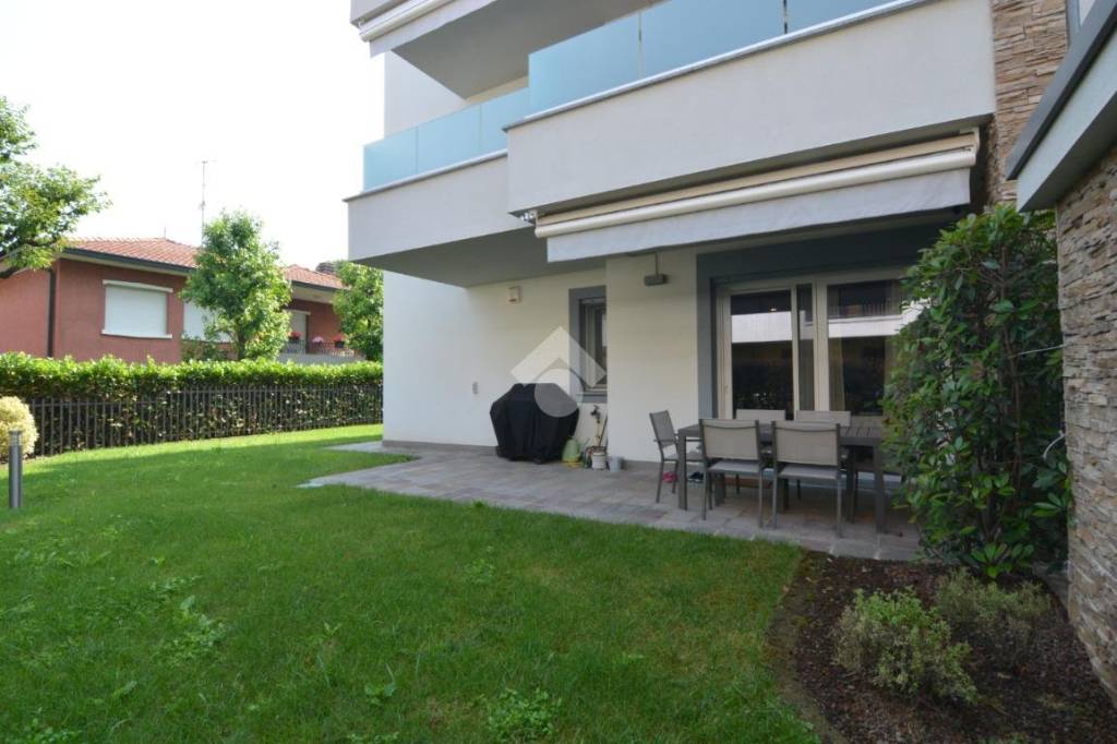 appartamento in vendita a Ronco Briantino