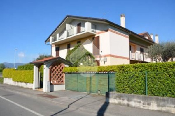 appartamento in vendita a Ronco Briantino