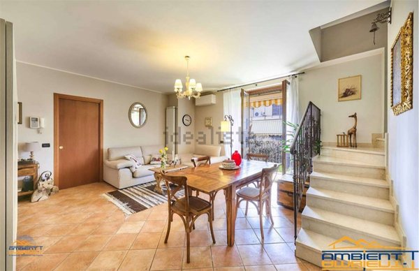 appartamento in vendita a Ronco Briantino