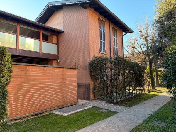 appartamento in vendita a Ronco Briantino