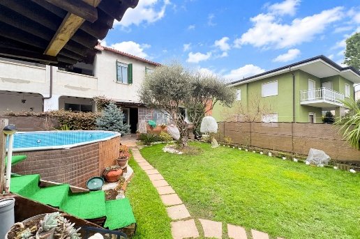 appartamento in vendita a Ronco Briantino