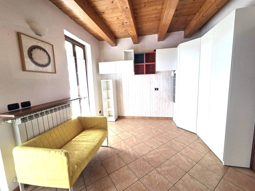 appartamento in vendita a Ronco Briantino