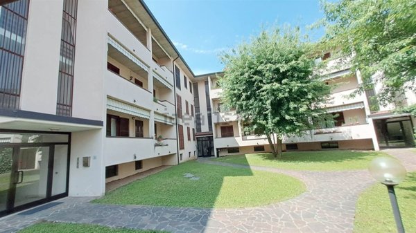 appartamento in vendita a Ronco Briantino