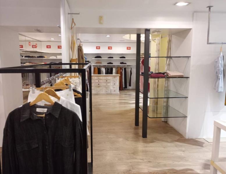 negozio in vendita a Seregno