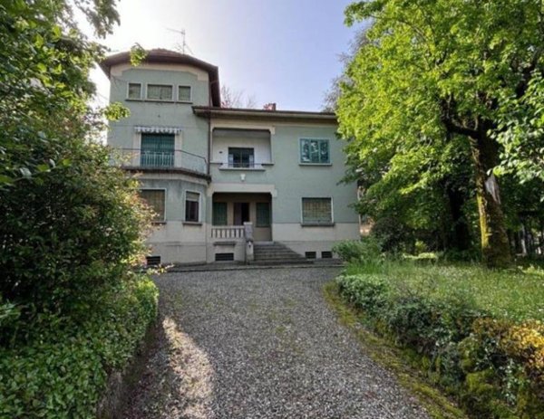 casa indipendente in vendita a Seregno