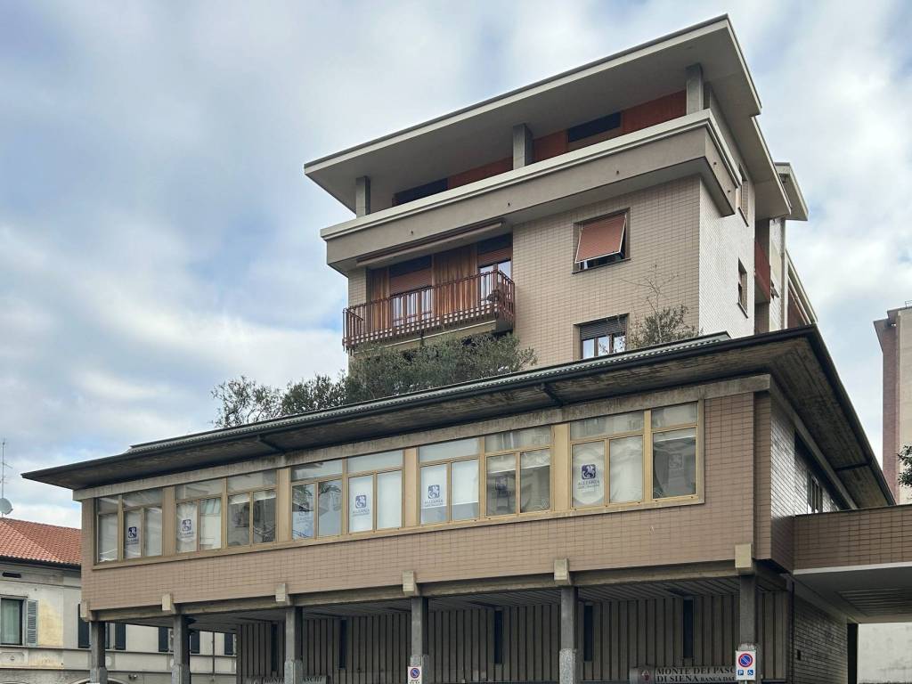 ufficio in vendita a Seregno