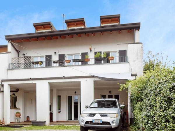 intera palazzina in vendita a Seregno