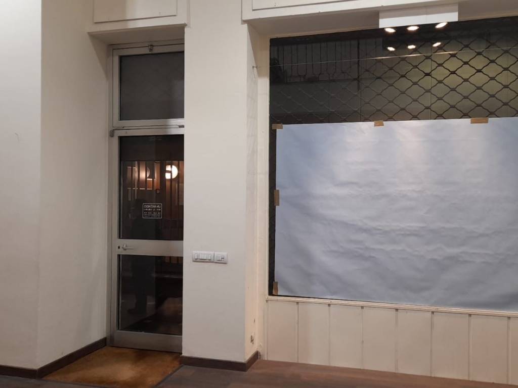 negozio in vendita a Seregno