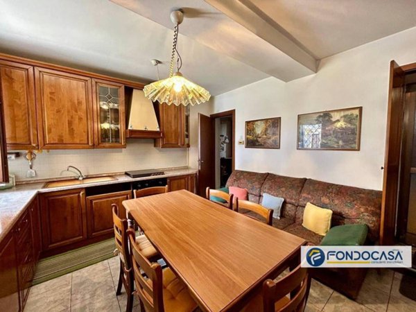 casa indipendente in vendita a Seregno