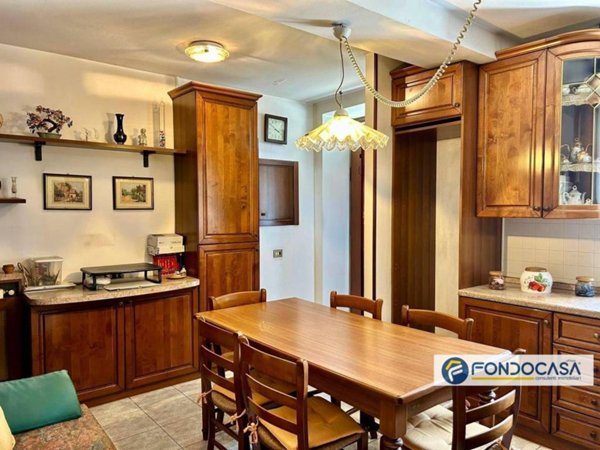 casa indipendente in vendita a Seregno
