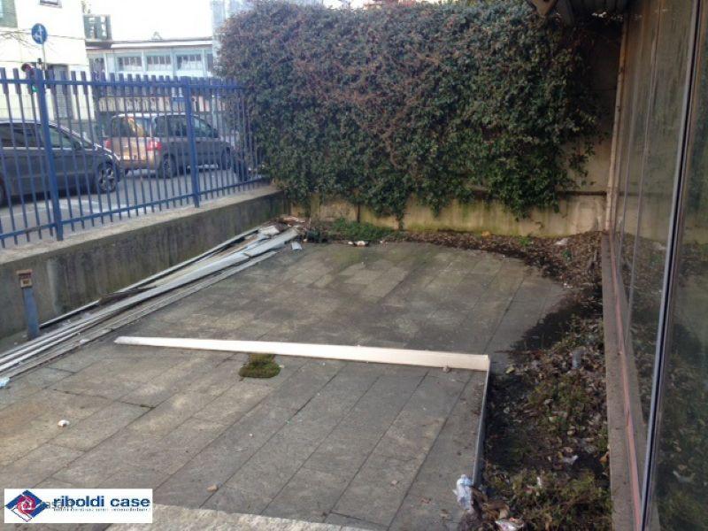 casa indipendente in vendita a Seregno