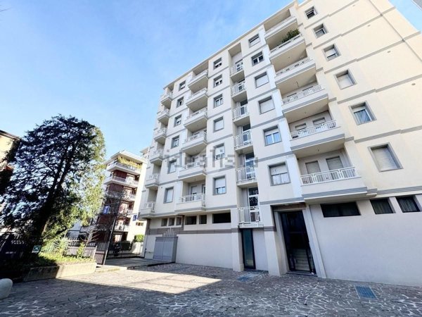 appartamento in vendita a Seregno