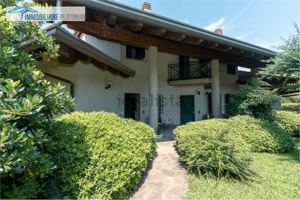 casa indipendente in vendita a Seregno