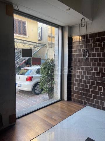 negozio in vendita a Seregno