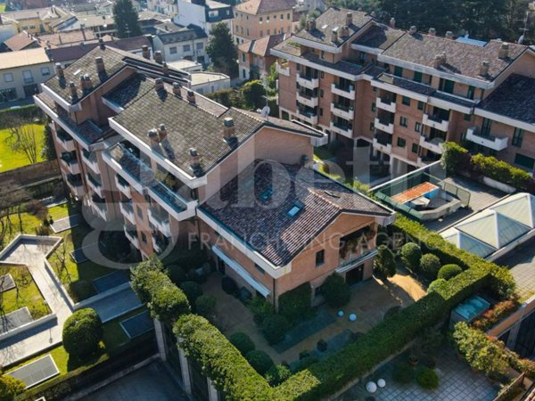 appartamento in vendita a Seregno