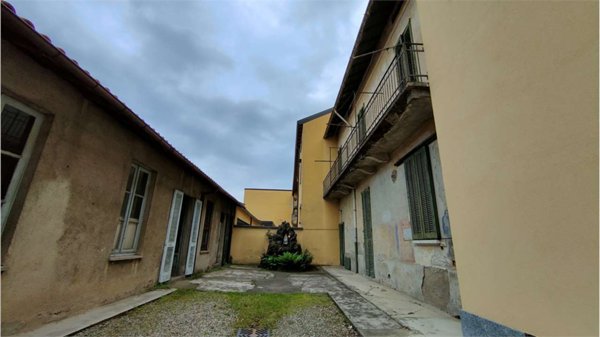 casa semindipendente in vendita a Seregno