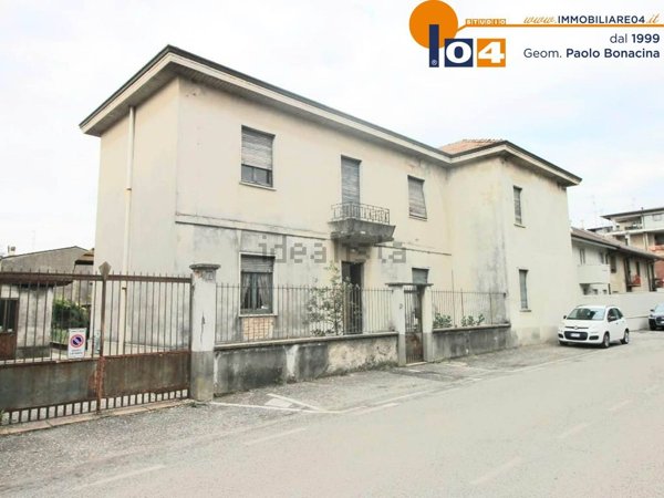 casa semindipendente in vendita a Seregno