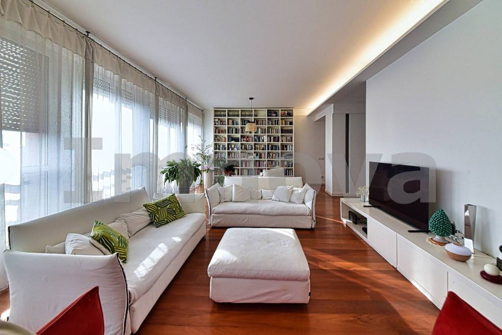 appartamento in vendita a Seregno