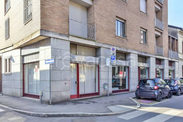 negozio in vendita a Seregno