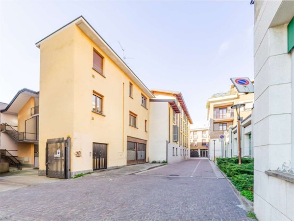 appartamento in vendita a Seregno