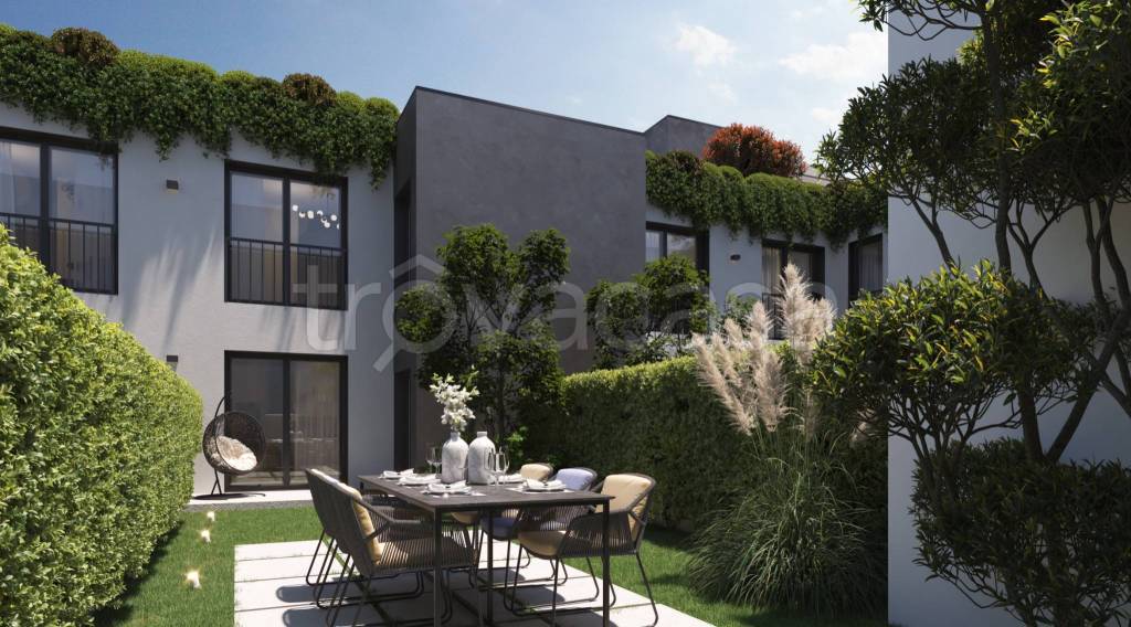 casa indipendente in vendita a Seregno