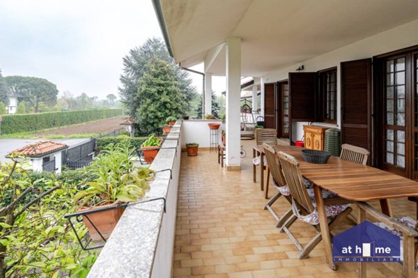 casa indipendente in vendita a Seregno