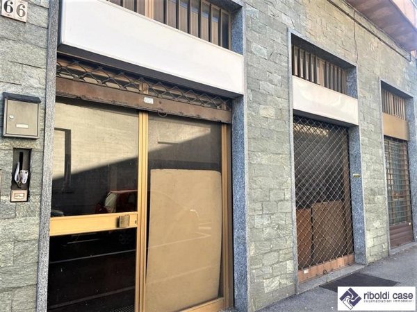 negozio in vendita a Seregno