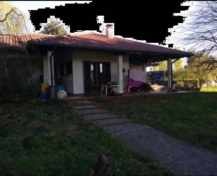 casa indipendente in vendita a Seregno
