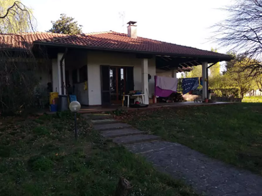 casa indipendente in vendita a Seregno