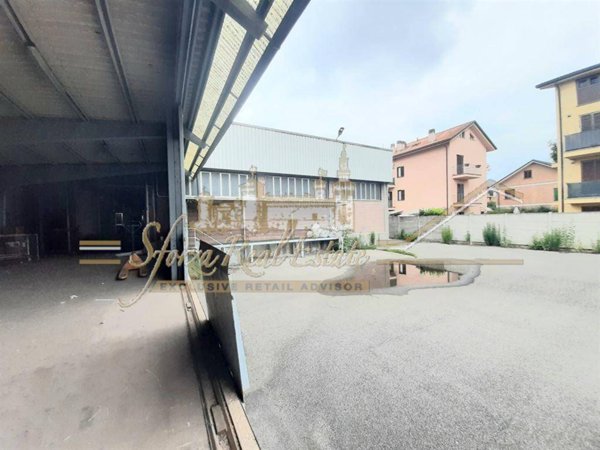casa indipendente in vendita a Seregno