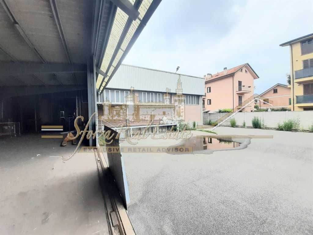 capannone in vendita a Seregno