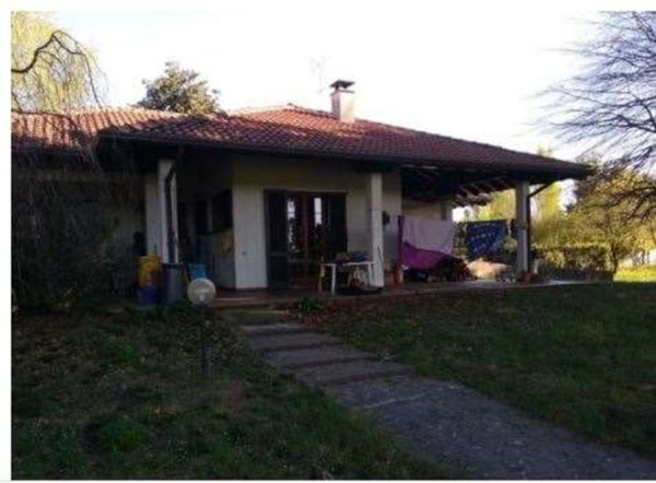 casa indipendente in vendita a Seregno