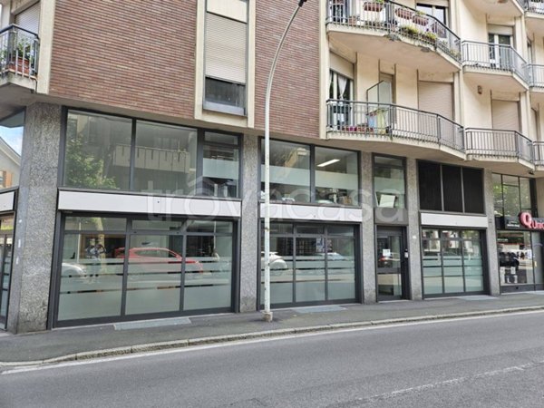 negozio in vendita a Seregno