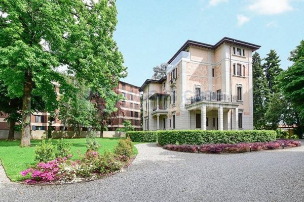 appartamento in vendita a Seregno