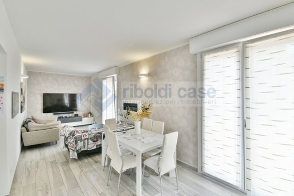 casa indipendente in vendita a Seregno