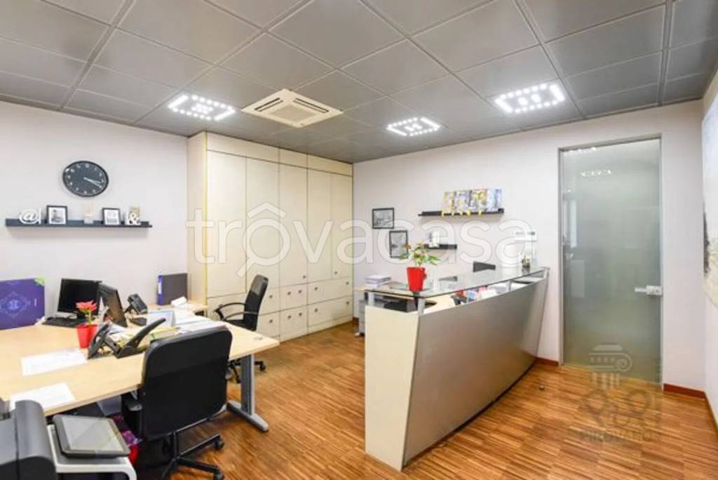 ufficio in vendita a Seregno