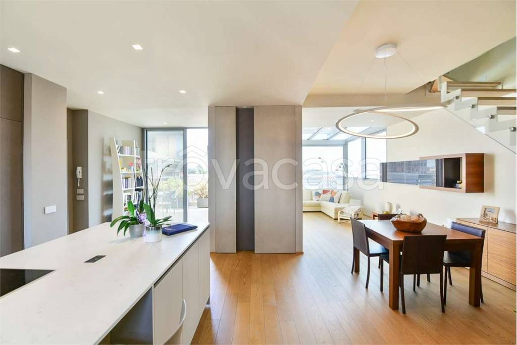 appartamento in vendita a Seregno