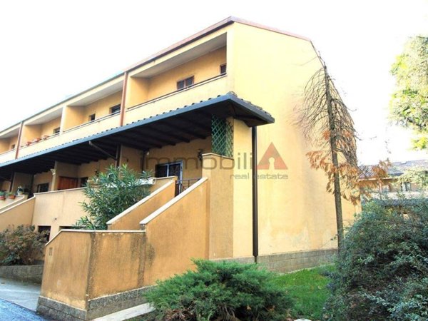 casa indipendente in vendita a Seregno