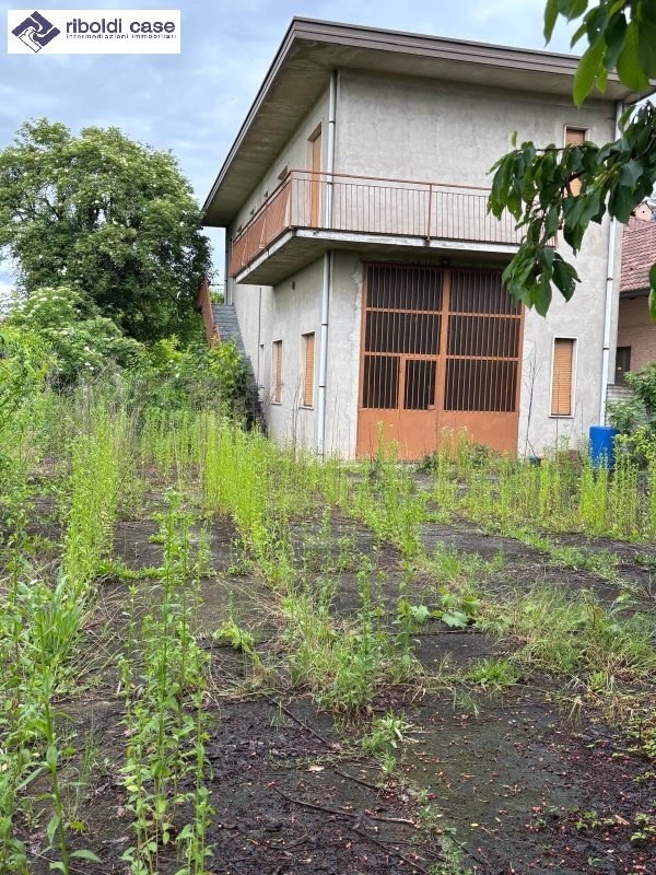 casa indipendente in vendita a Seregno
