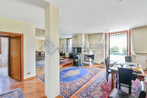 appartamento in vendita a Seregno