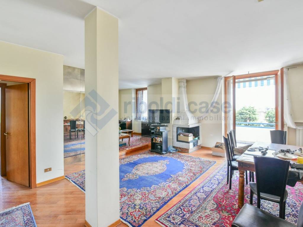 appartamento in vendita a Seregno