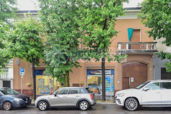 casa indipendente in vendita a Seregno