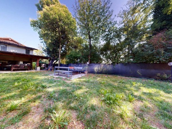 casa indipendente in vendita a Seregno